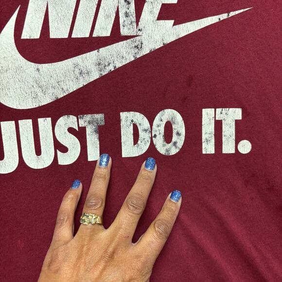 Nike Dri-Fit Burgundy Shirt Trashed Skater Grunge Performance Just Do It Swoosh - Picture 7 of 14